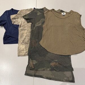 Stylish Women’s Multi-Color T-Shirt Set